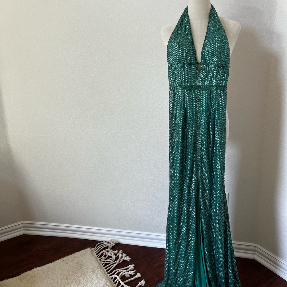 Emerald green Sherri hill